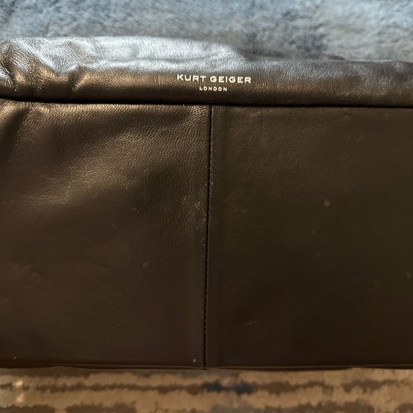 Kurt Geiger Elegant Black Quilted Leather Bag “The Kensington” - Picture 3 of 12